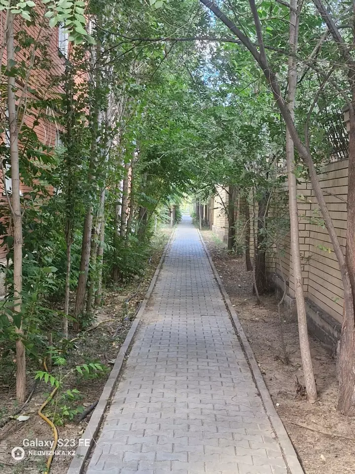 2-комнатная квартира, этаж 3 из 3, 66 м², фотография 3