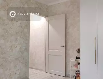 1-комнатная квартира, этаж 1 из 5, 32 м²
