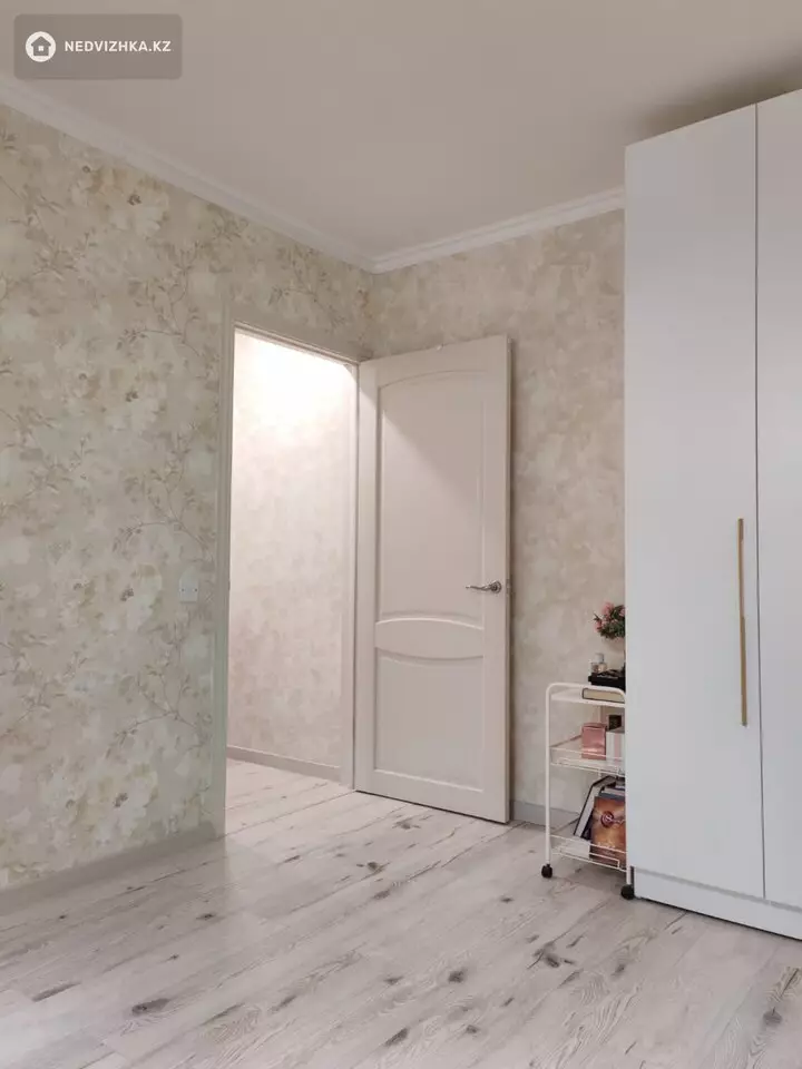 1-комнатная квартира, этаж 1 из 5, 32 м², фотография 3