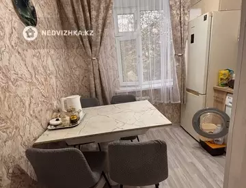 3-комнатная квартира, этаж 3 из 4, 66 м², миниатюра 7