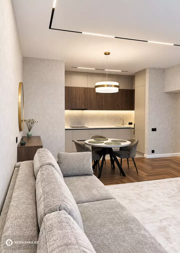 2-комнатная квартира, этаж 10 из 33, 65 м², На длительный срок, фотография 4