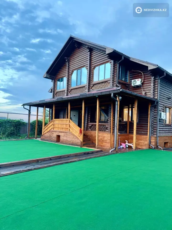 12-комнатный дом, 10 соток, 300 м², фотография 4