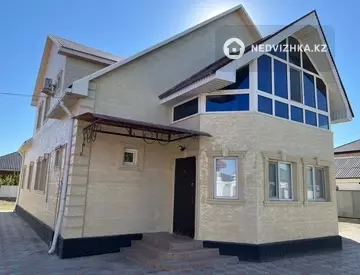 7-комнатный дом, 12 соток, 280 м²