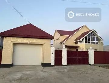 7-комнатный дом, 12 соток, 280 м²