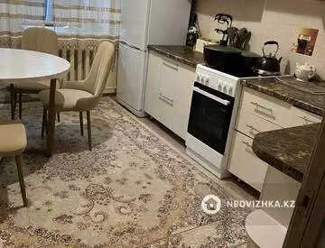 2-комнатная квартира, этаж 5 из 10, 52 м², миниатюра 3