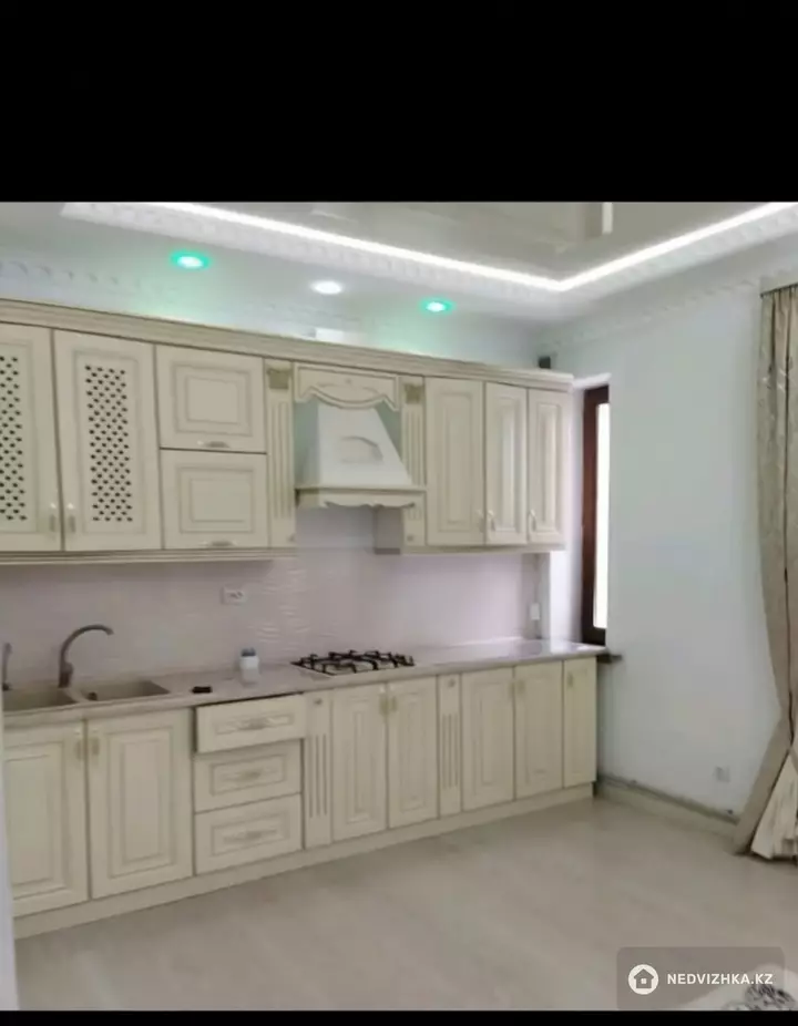 7-комнатный дом, 450 м², Посуточно, фотография 4