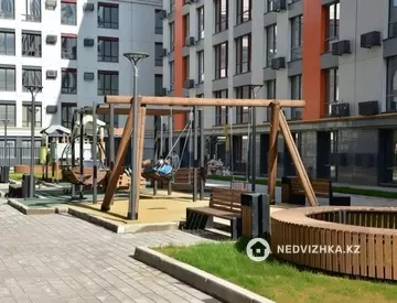 1-комнатная квартира, этаж 7 из 9, 42 м²