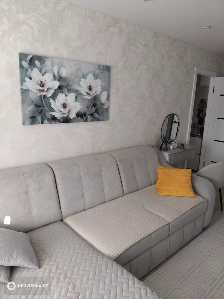 1-комнатная квартира, этаж 2 из 9, 32 м², фотография 2