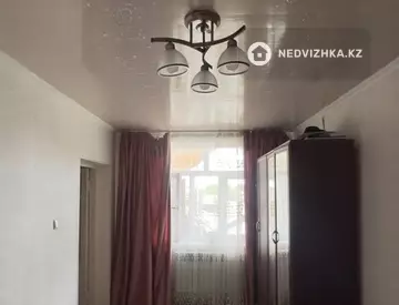 2-комнатная квартира, этаж 2 из 2, 62 м², На длительный срок