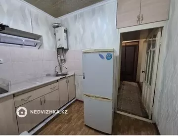2-комнатная квартира, этаж 2 из 2, 62 м², На длительный срок
