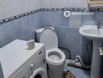 2-комнатная квартира, этаж 2 из 2, 62 м², На длительный срок, миниатюра 6