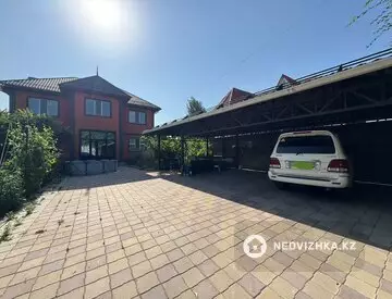 5-комнатный дом, 10 соток, 340 м²