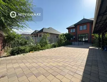 5-комнатный дом, 10 соток, 340 м²