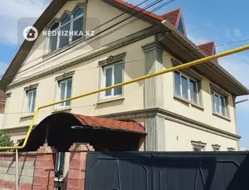 5-комнатный дом, 6 соток, 186 м²