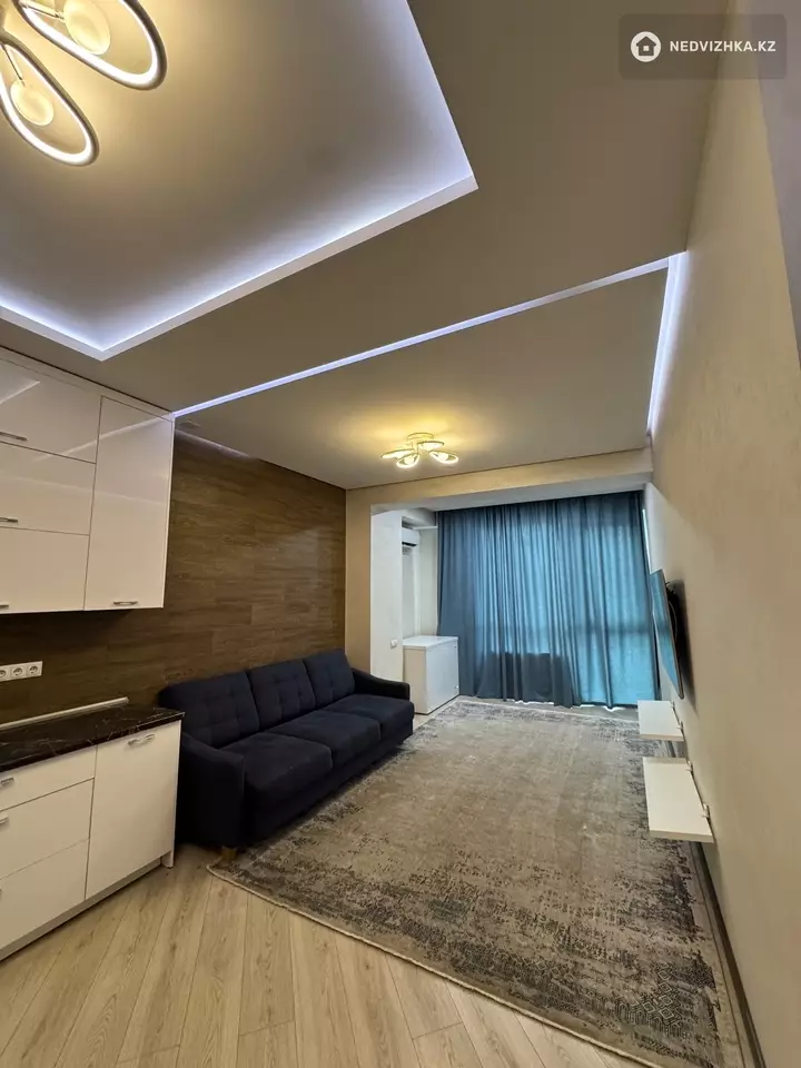 3-комнатная квартира, этаж 4 из 10, 83 м², фотография 2