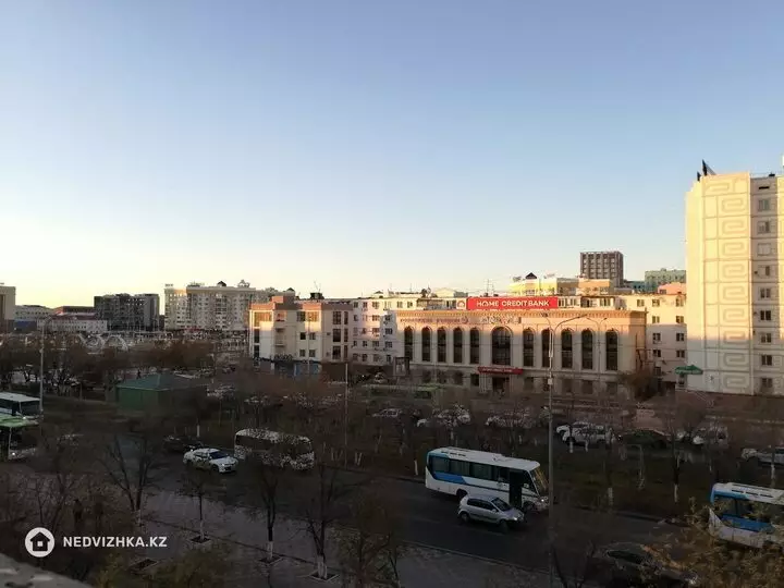 4-комнатная квартира, этаж 5 из 5, 77 м²
