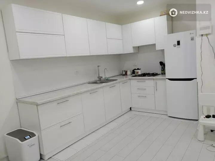 4-комнатная квартира, этаж 5 из 5, 77 м², фотография 4