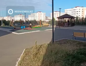 3-комнатная квартира, этаж 6 из 12, 72 м², миниатюра 3
