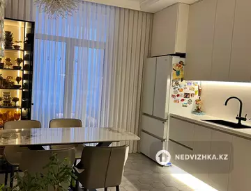 4-комнатная квартира, этаж 4 из 9, 131 м², миниатюра 11