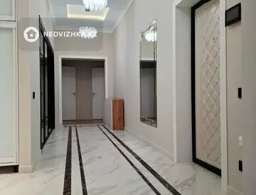 4-комнатная квартира, этаж 5 из 8, 142 м², миниатюра 9