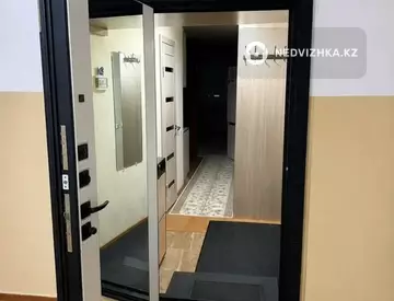 1-комнатная квартира, этаж 13 из 16, 29 м², миниатюра 1
