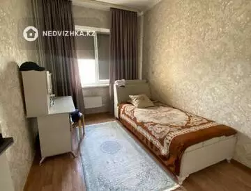 5-комнатная квартира, этаж 4 из 5, 100 м²