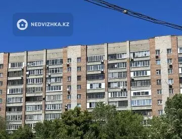2-комнатная квартира, этаж 10 из 10, 52 м²