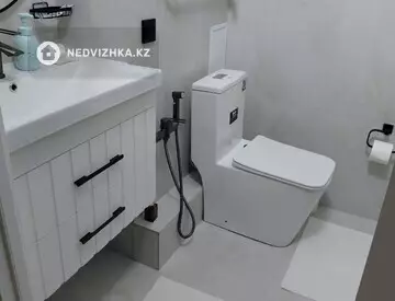 1-комнатная квартира, этаж 6 из 17, 50 м², Посуточно