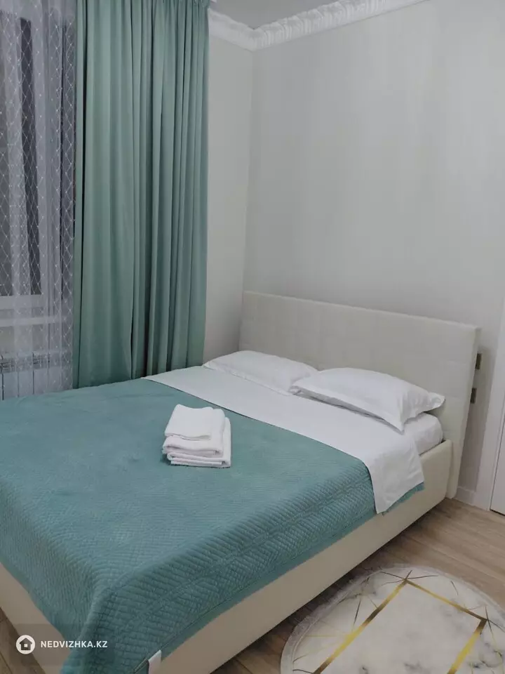 1-комнатная квартира, этаж 6 из 17, 50 м², Посуточно