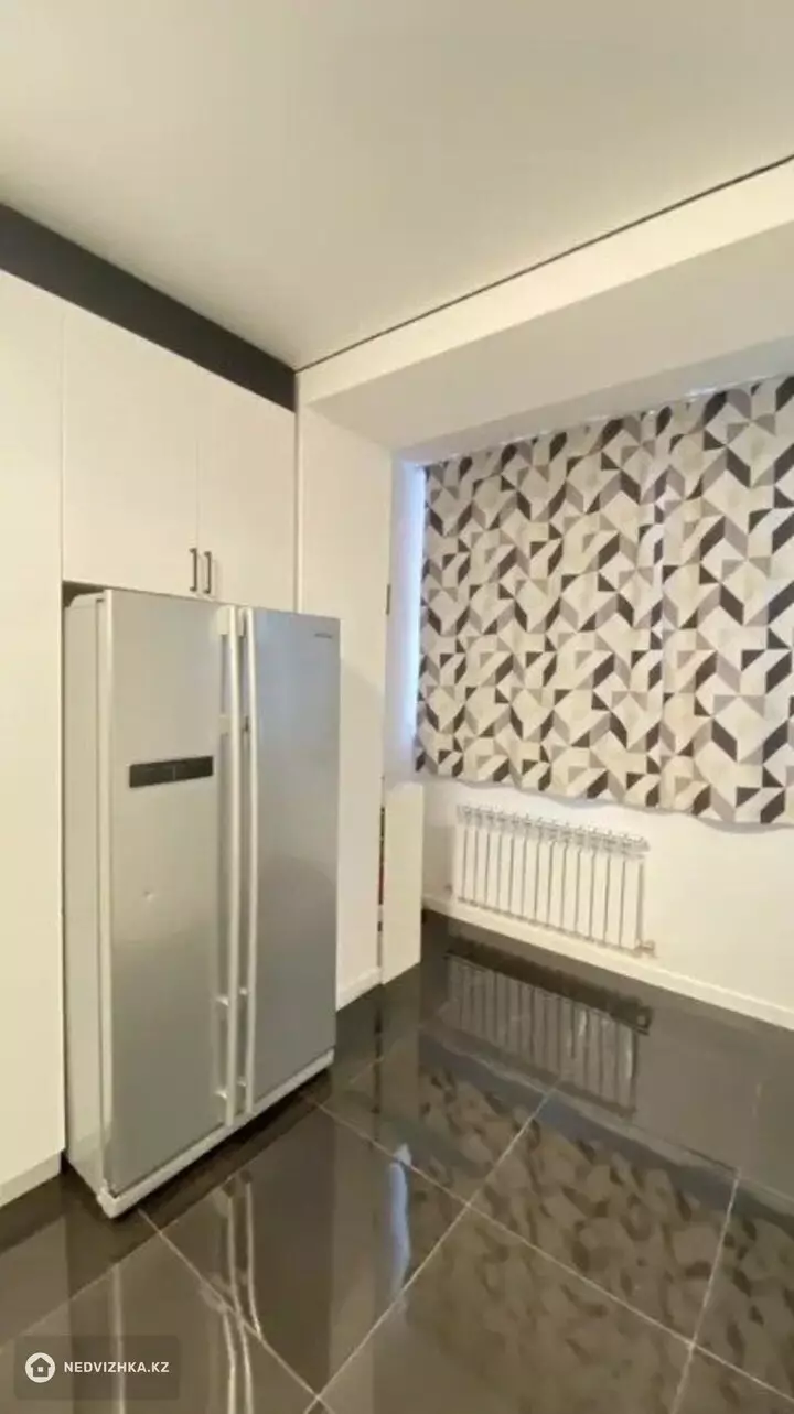 2-комнатная квартира, этаж 2 из 9, 70 м², фотография 4