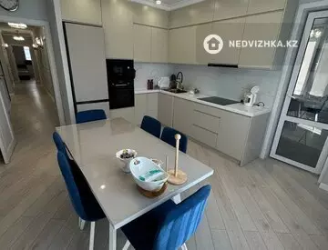 3-комнатная квартира, этаж 5 из 18, 100 м², миниатюра 2