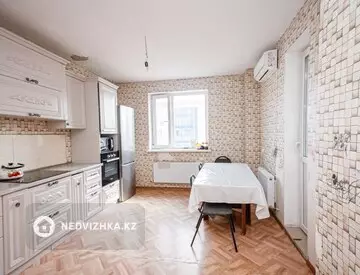 2-комнатная квартира, этаж 12 из 16, 70 м², миниатюра 3