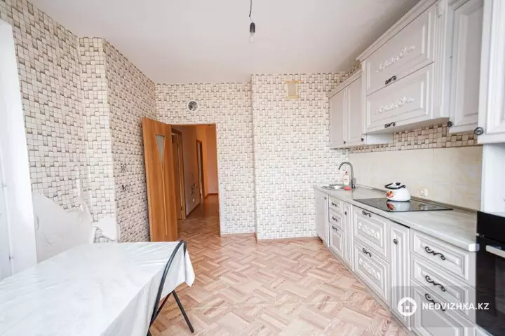 2-комнатная квартира, этаж 12 из 16, 70 м², фотография 4