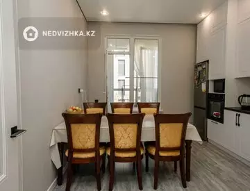 2-комнатная квартира, этаж 3 из 9, 68 м², миниатюра 4