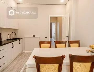 2-комнатная квартира, этаж 3 из 9, 68 м², миниатюра 5