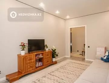2-комнатная квартира, этаж 3 из 9, 68 м², миниатюра 11