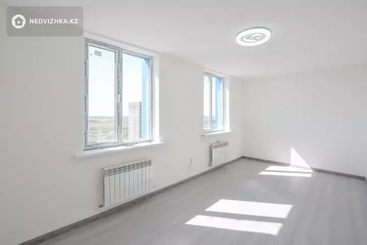 3-комнатная квартира, этаж 14 из 16, 86 м², фотография 2
