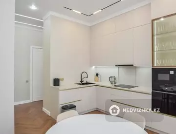 4-бөлмелі пәтер, қабат 23 барлық қабат саны 23, 123 м², 10-нобай