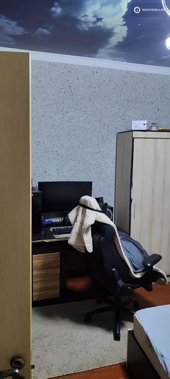 3-комнатная квартира, этаж 2 из 3, 74 м², фотография 2