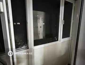3-комнатная квартира, этаж 5 из 5, 48 м², миниатюра 3