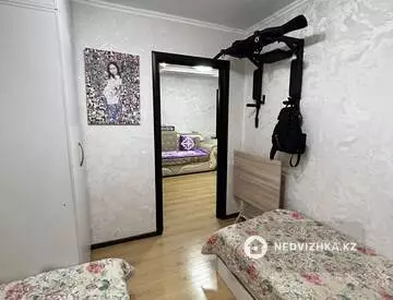 3-комнатная квартира, этаж 5 из 5, 48 м², миниатюра 6