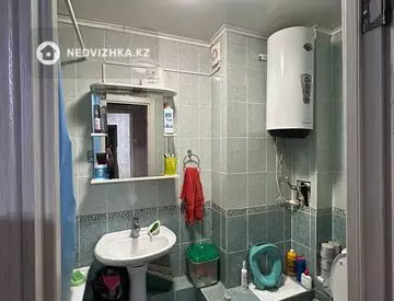 3-комнатная квартира, этаж 10 из 10, 63 м², миниатюра 7