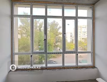 5-комнатная квартира, этаж 3 из 5, 137 м², миниатюра 3