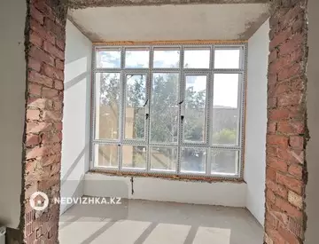 5-комнатная квартира, этаж 3 из 5, 137 м², миниатюра 10
