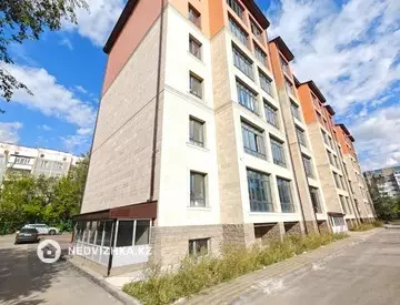 5-комнатная квартира, этаж 3 из 5, 137 м², миниатюра 1