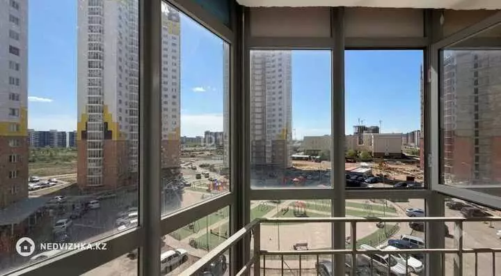 3-комнатная квартира, этаж 5 из 24, 83 м², фотография 4