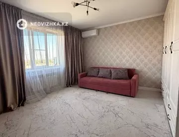 2-комнатная квартира, этаж 7 из 11, 64 м², миниатюра 1