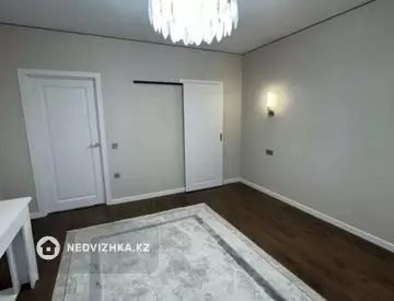 2-комнатная квартира, этаж 9 из 9, 65 м²