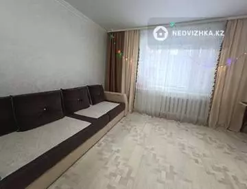2-комнатная квартира, этаж 2 из 9, 54 м², миниатюра 2