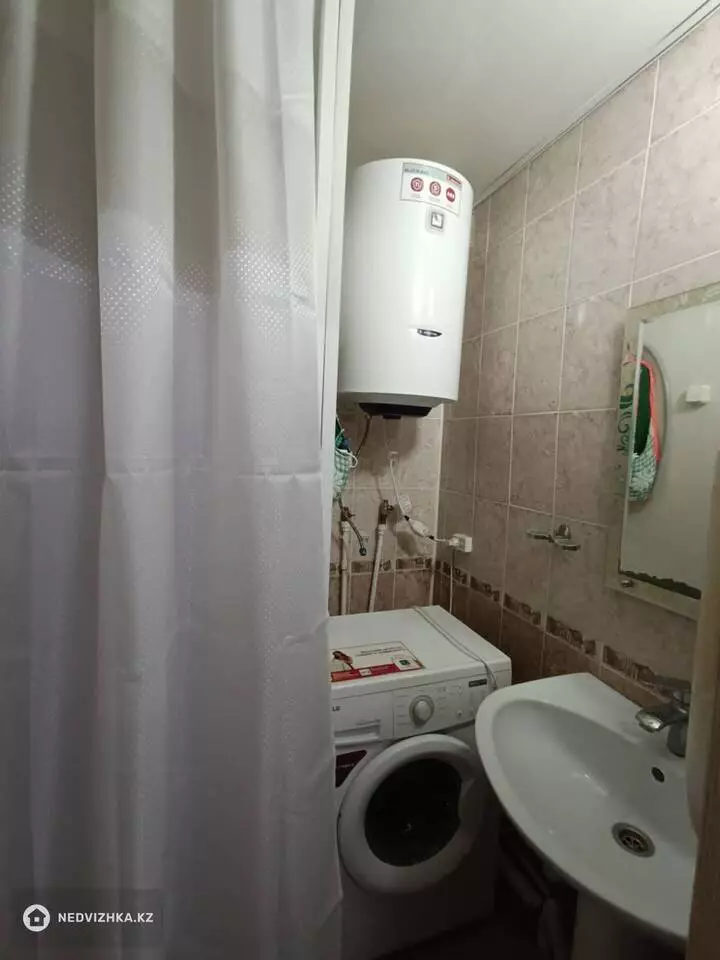 2-комнатная квартира, этаж 2 из 9, 54 м², фотография 5